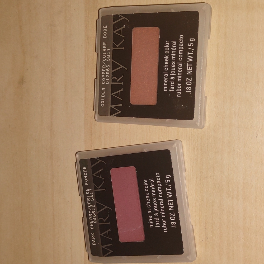 Mary Kay Cheek Color (Blush)